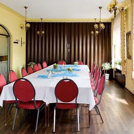 Отель Schuetzenhof Neuhof (Hessen)